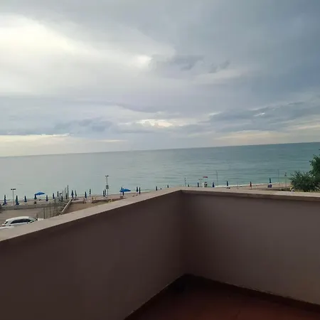 Vista D' Amare *