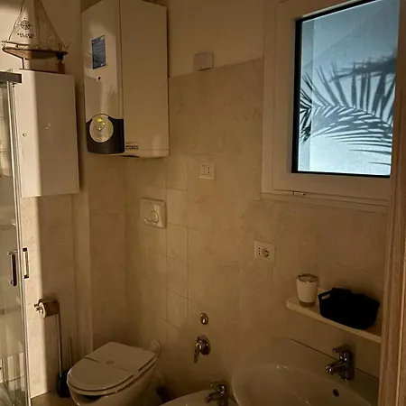 Vista D' Amare Hotel *