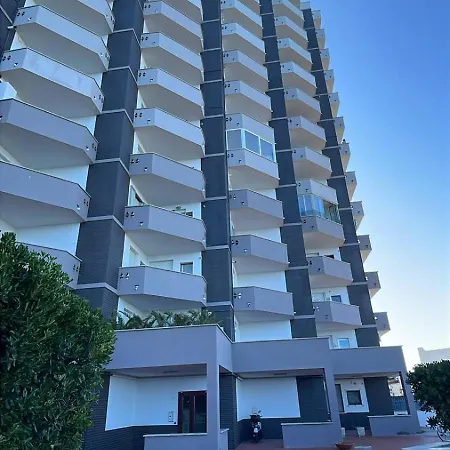 Vista D' Amare Porto Potenza Picena